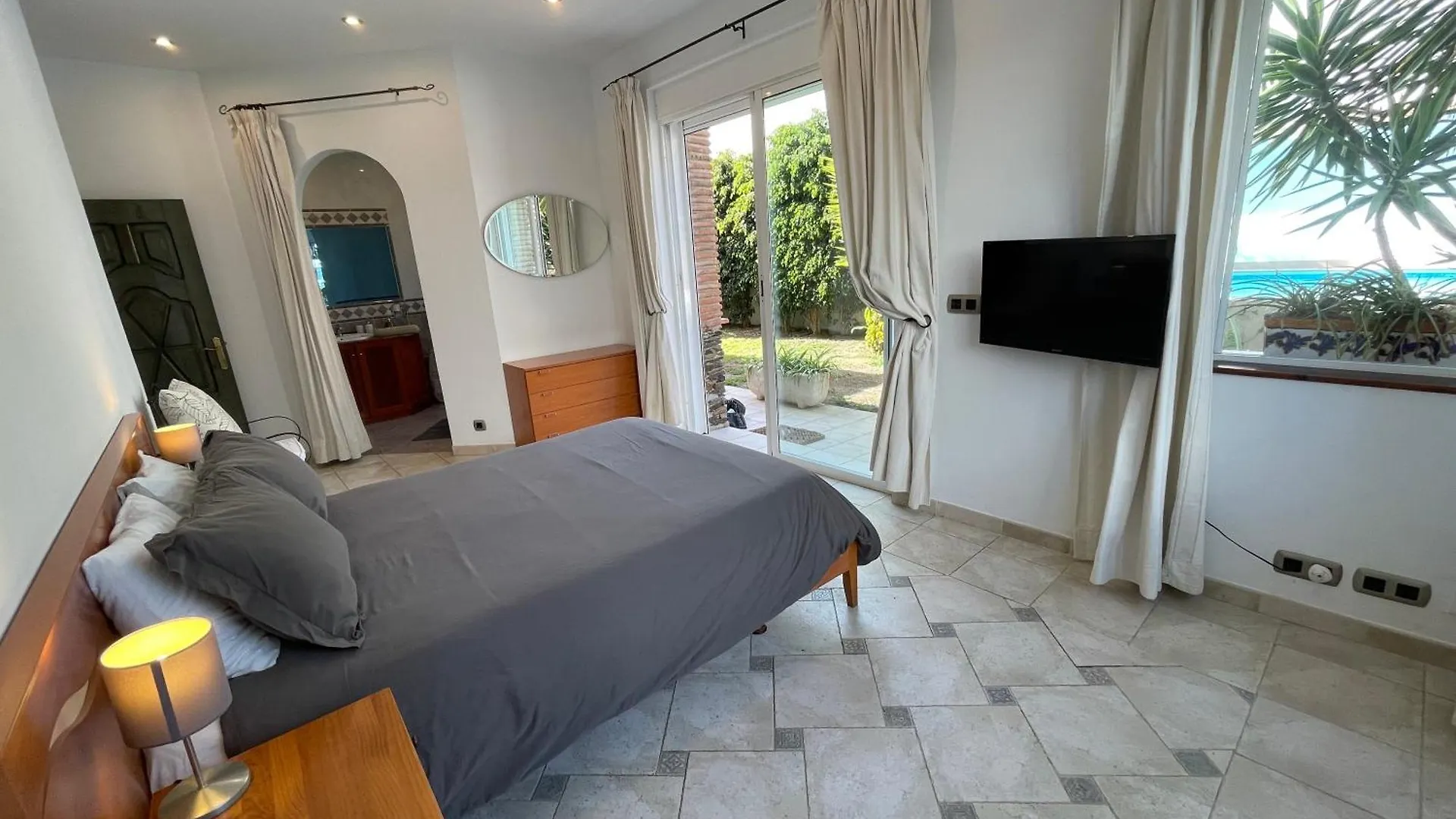 Villa A 100 Metros De La Playa El Faro